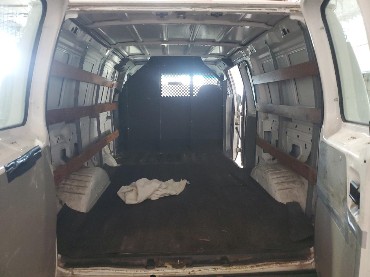 2006 Ford Econoline E250 Van VIN: 1FTNE24WX6DA13115 Lot: 91840615