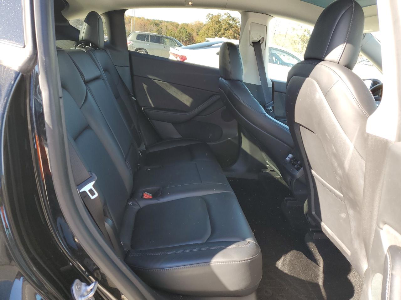 2021 Tesla Model Y VIN: 5YJYGDEE8MF115933 Lot: 90687425