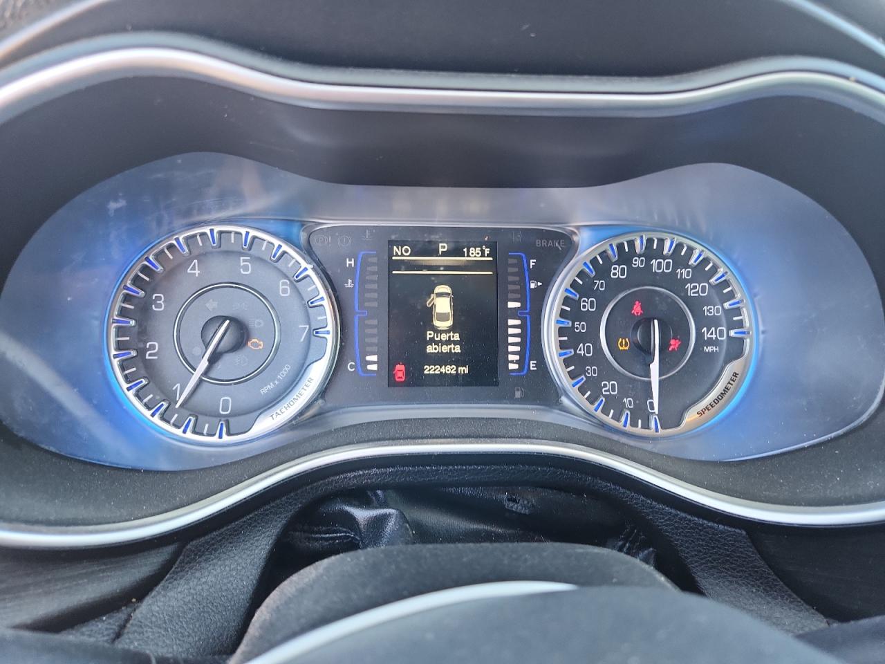 2015 Chrysler 200 Limited VIN: 1C3CCCAB0FN555634 Lot: 85209905