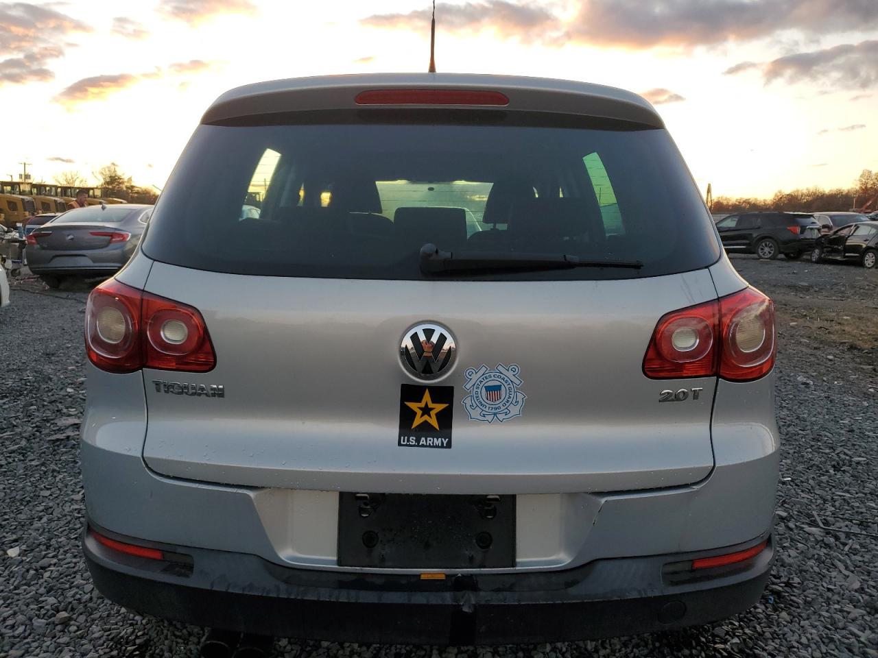 2009 Volkswagen Tiguan S VIN: WVGAV75N29W526350 Lot: 92901105