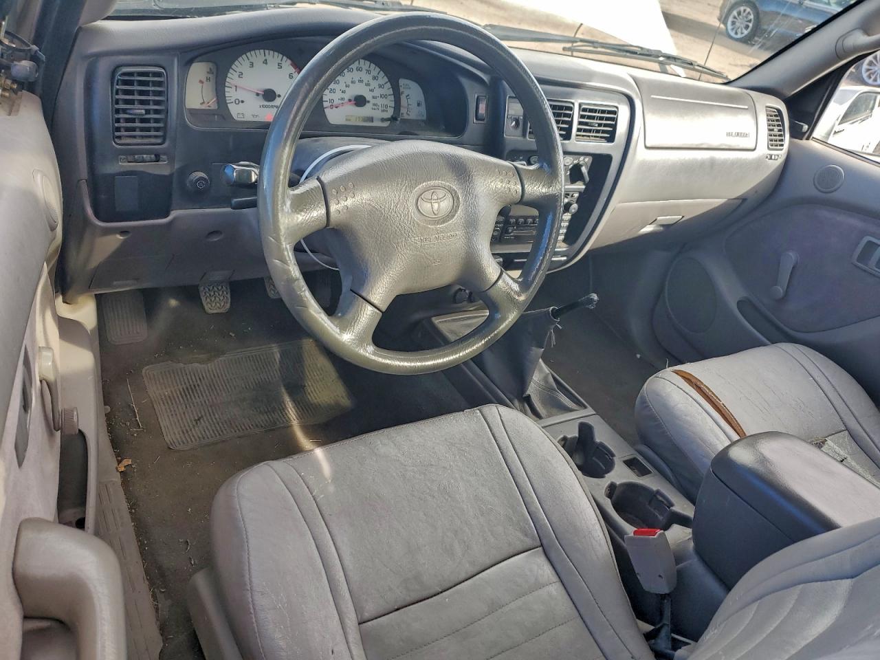 2002 Toyota Tacoma VIN: 5TENL42NX2Z006579 Lot: 93843895