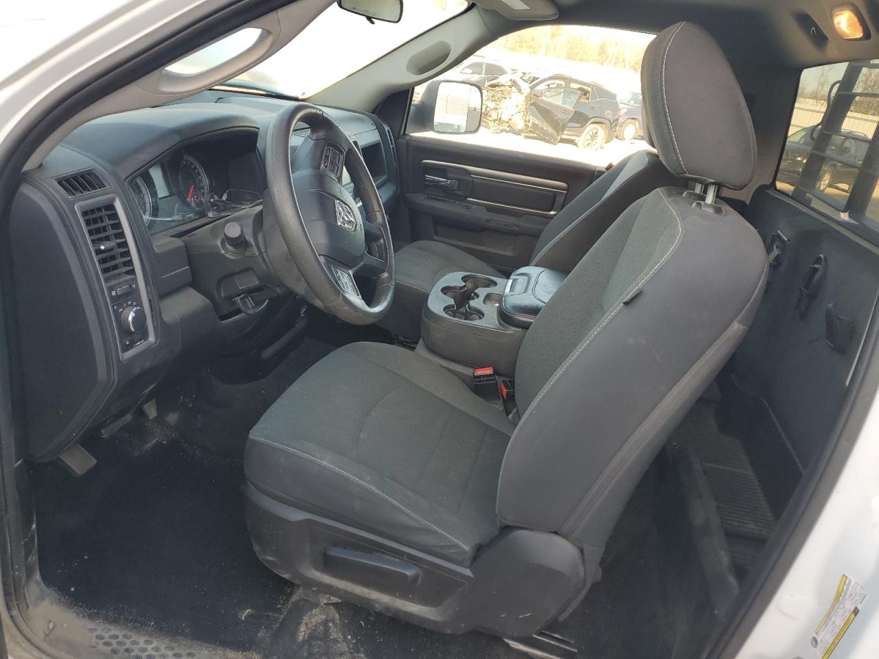 2022 Ram 1500 Classic Tradesman VIN: 3C6JR6DG9NG284243 Lot: 92478315