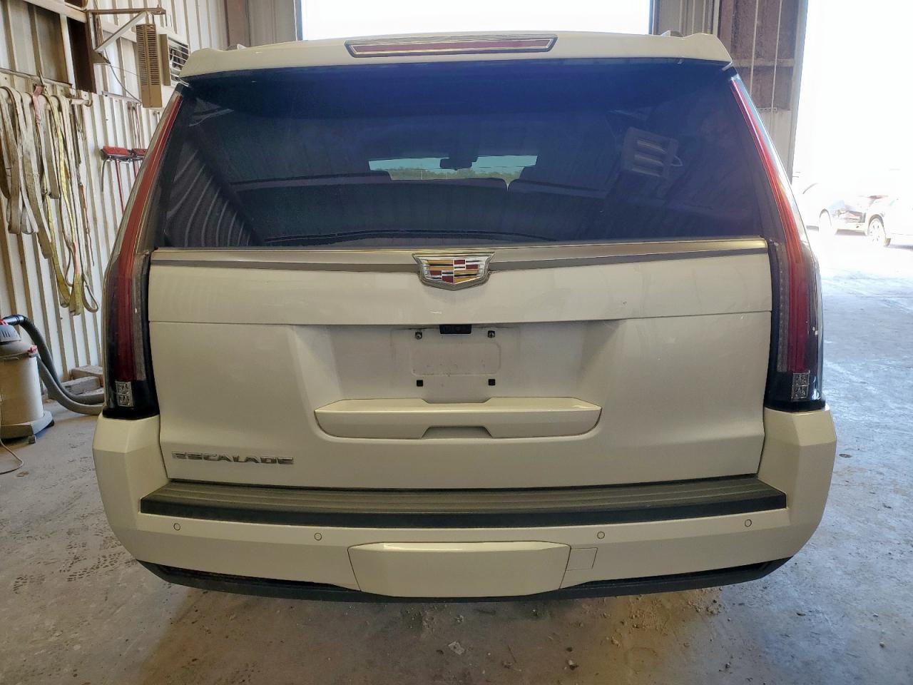 2018 Cadillac Escalade Luxury VIN: 1GYS3BKJXJR131543 Lot: 91832165