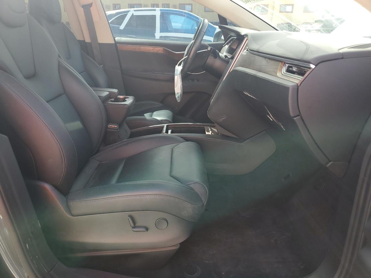 2017 Tesla Model X VIN: 5YJXCBE24HF070223 Lot: 89687385