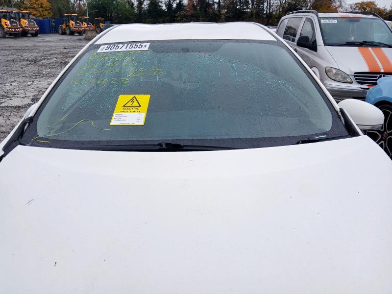 2015 TOYOTA PRIUS HYBRID 