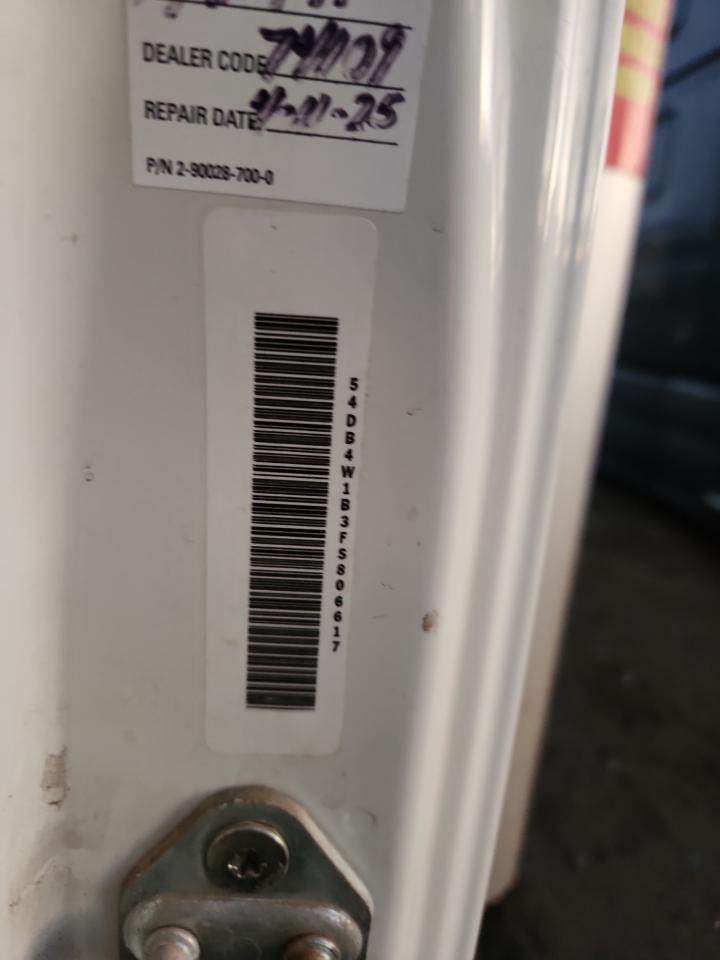 2015 Isuzu Npr Box Truck VIN: 54DB4W1B3FS806617 Lot: 92671365