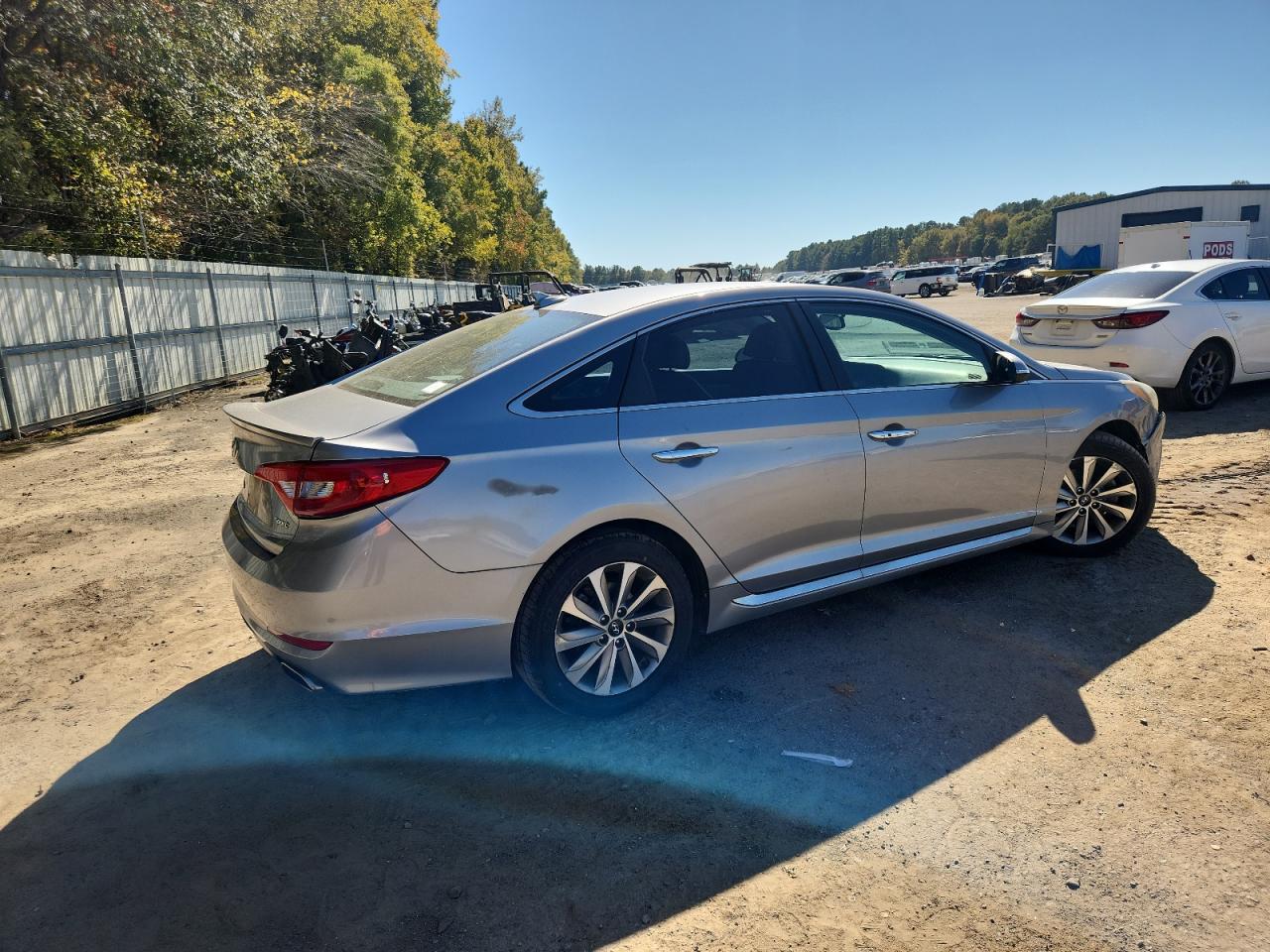 2015 Hyundai Sonata Sport VIN: 5NPE34AF2FH042706 Lot: 90748375