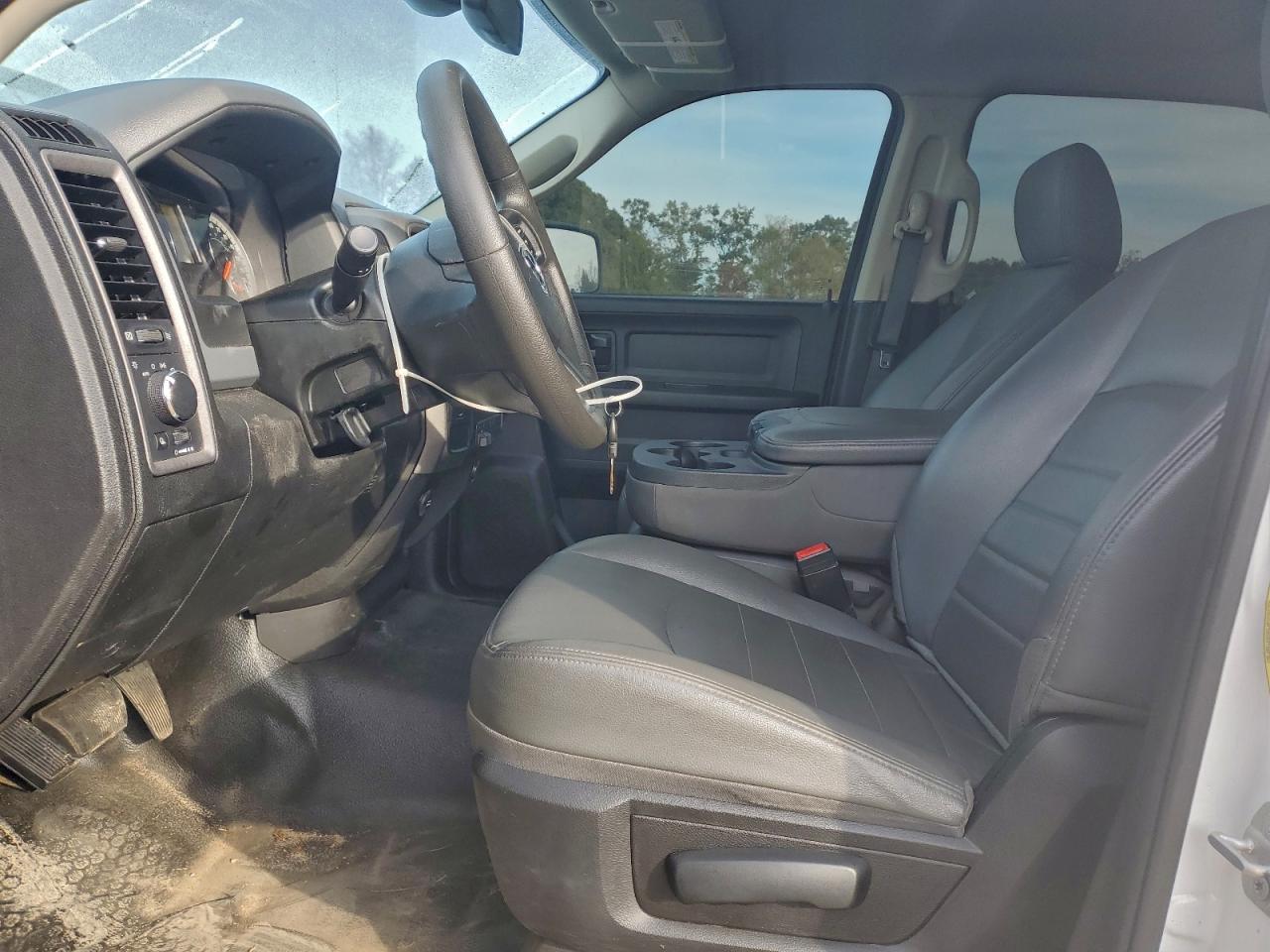 2020 Ram 1500 Classic Tradesman VIN: 3C6RR6KTXLG219160 Lot: 94283405