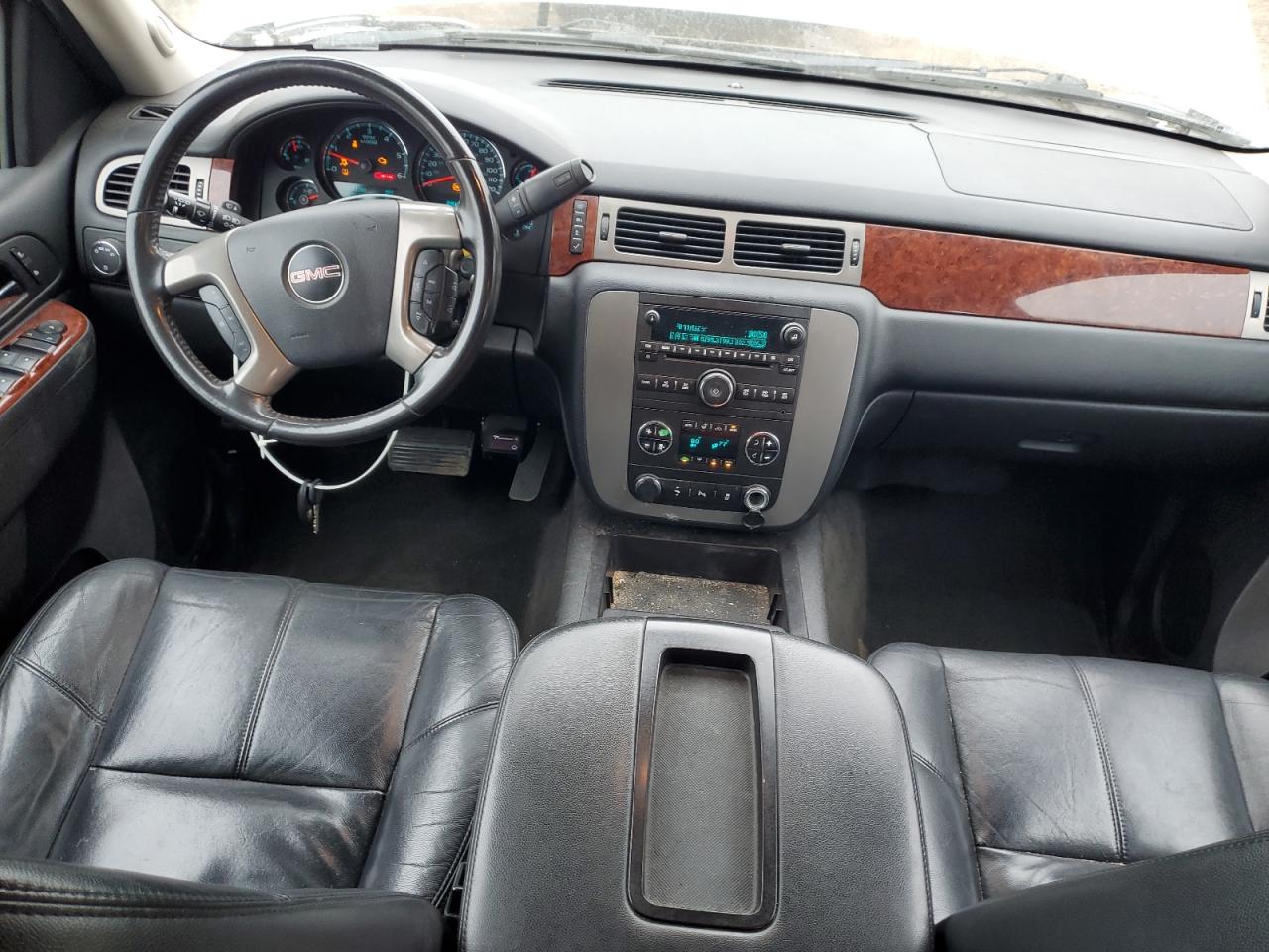 2013 GMC Yukon Xl K1500 Slt VIN: 1GKS2KE74DR319749 Lot: 93214085