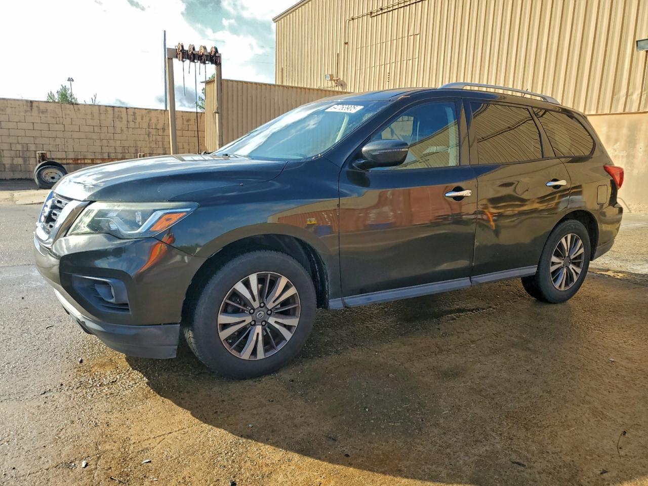 2017 Nissan Pathfinder S