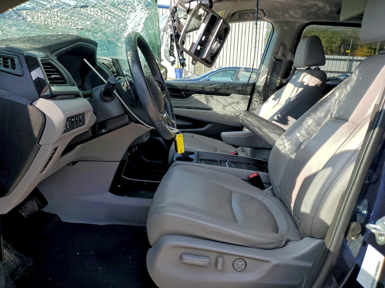 2022 Honda Odyssey Touring VIN: 5FNRL6H81NB011335 Lot: 93658525