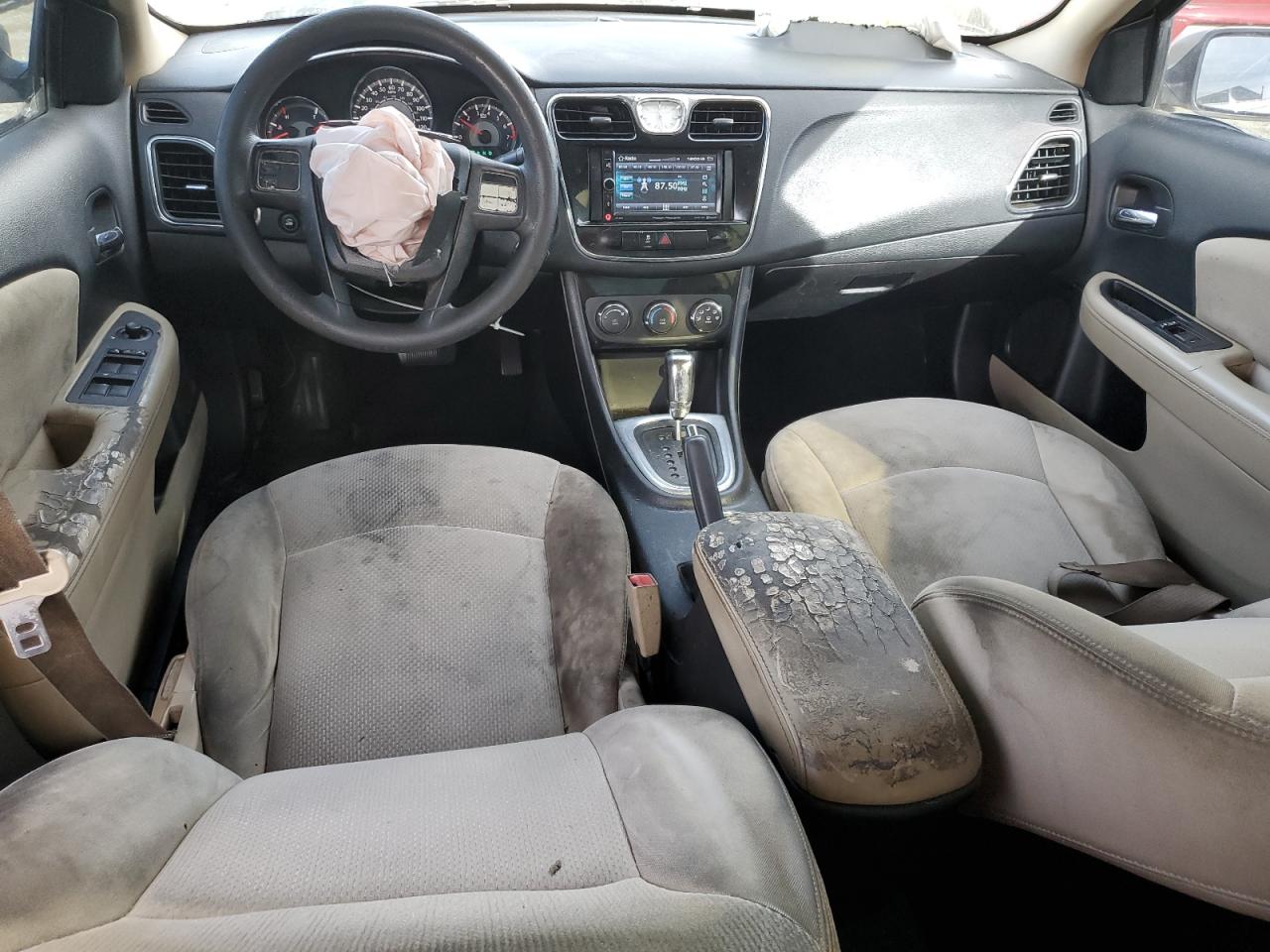 2013 Chrysler 200 Lx VIN: 1C3CCBAB1DN698227 Lot: 92034985