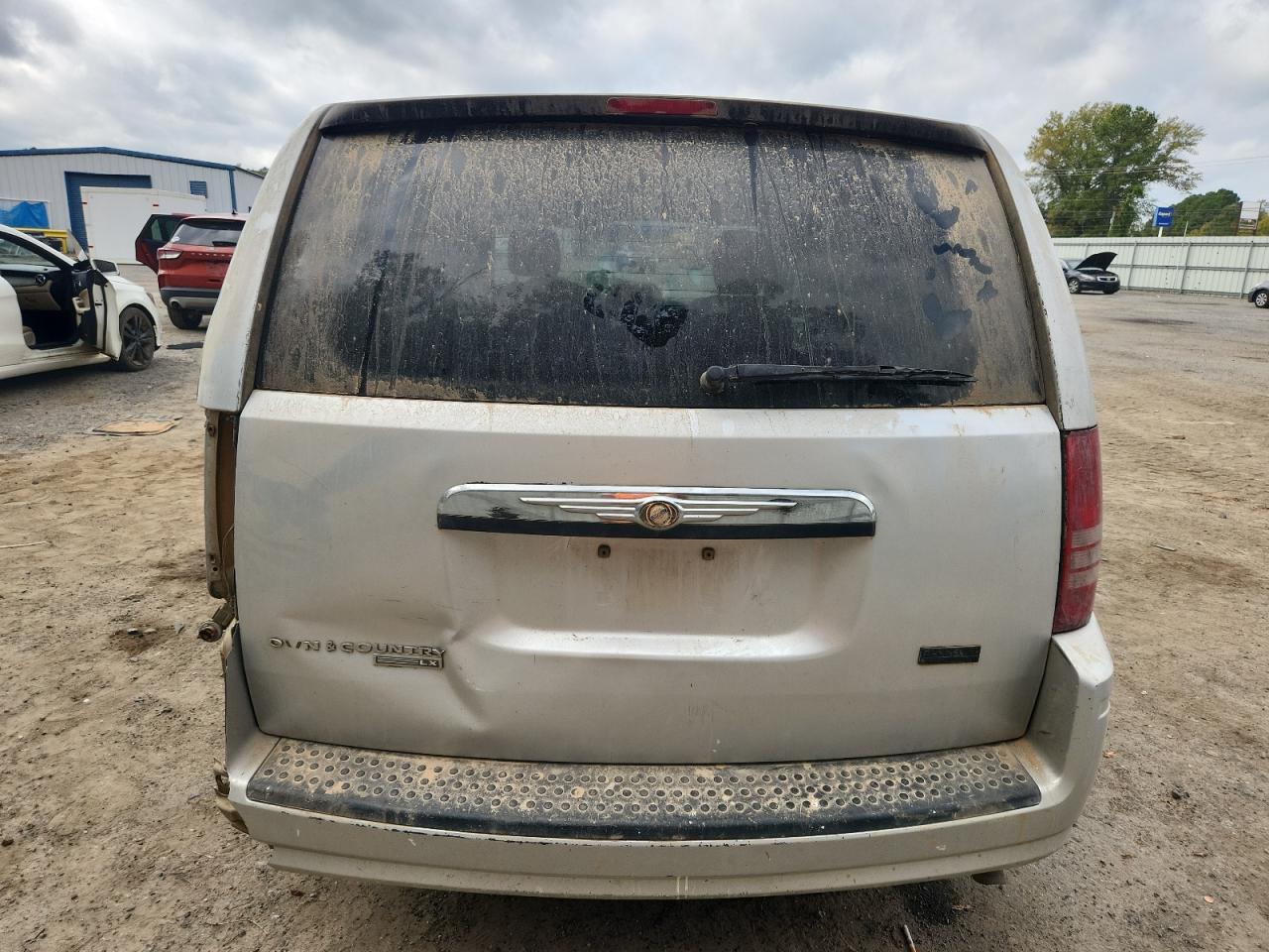 2008 Chrysler Town & Country Lx VIN: 2A8HR44H18R761873 Lot: 91814855