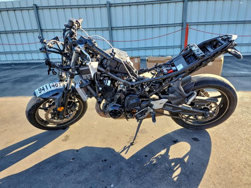 2024 KAWASAKI EX650 R  