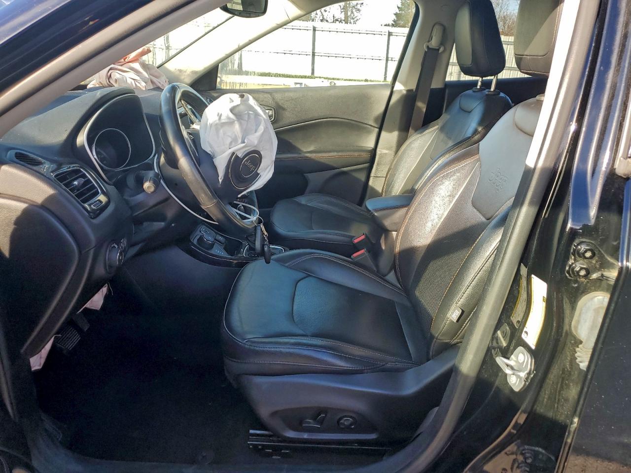 2020 Jeep Compass Limited VIN: 3C4NJDCB2LT138864 Lot: 94350505