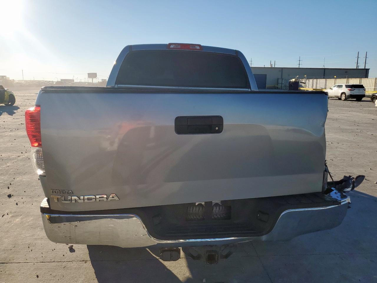 2013 Toyota Tundra Crewmax Sr5 VIN: 5TFEY5F18DX137017 Lot: 90504485