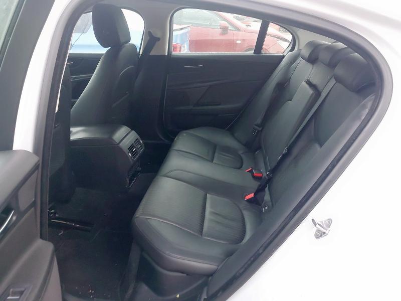 2015 JAGUAR XE 2.0 [240] PORTFOLIO 4DR AUTO