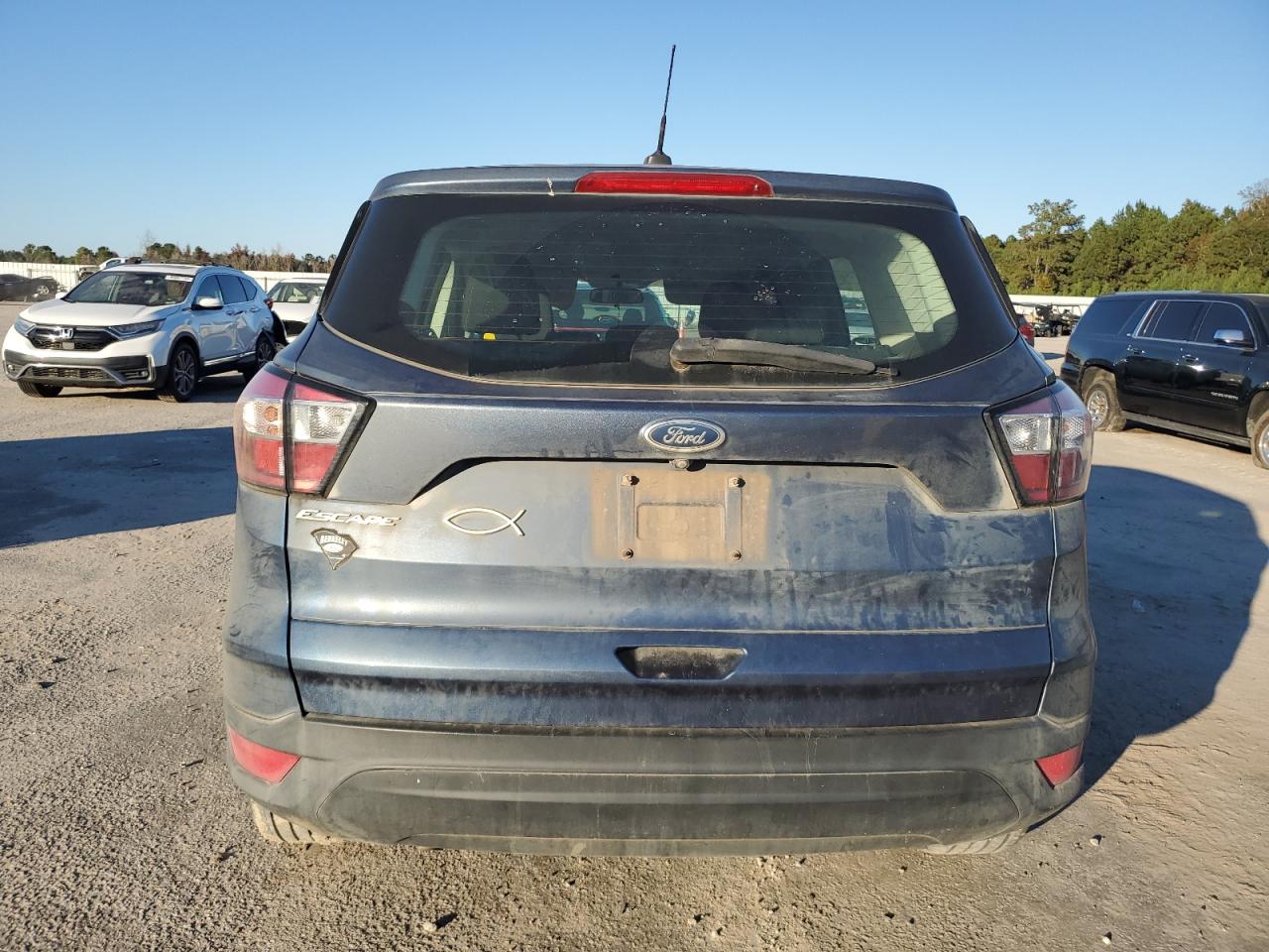2018 Ford Escape S VIN: 1FMCU0F73JUB96141 Lot: 91072115