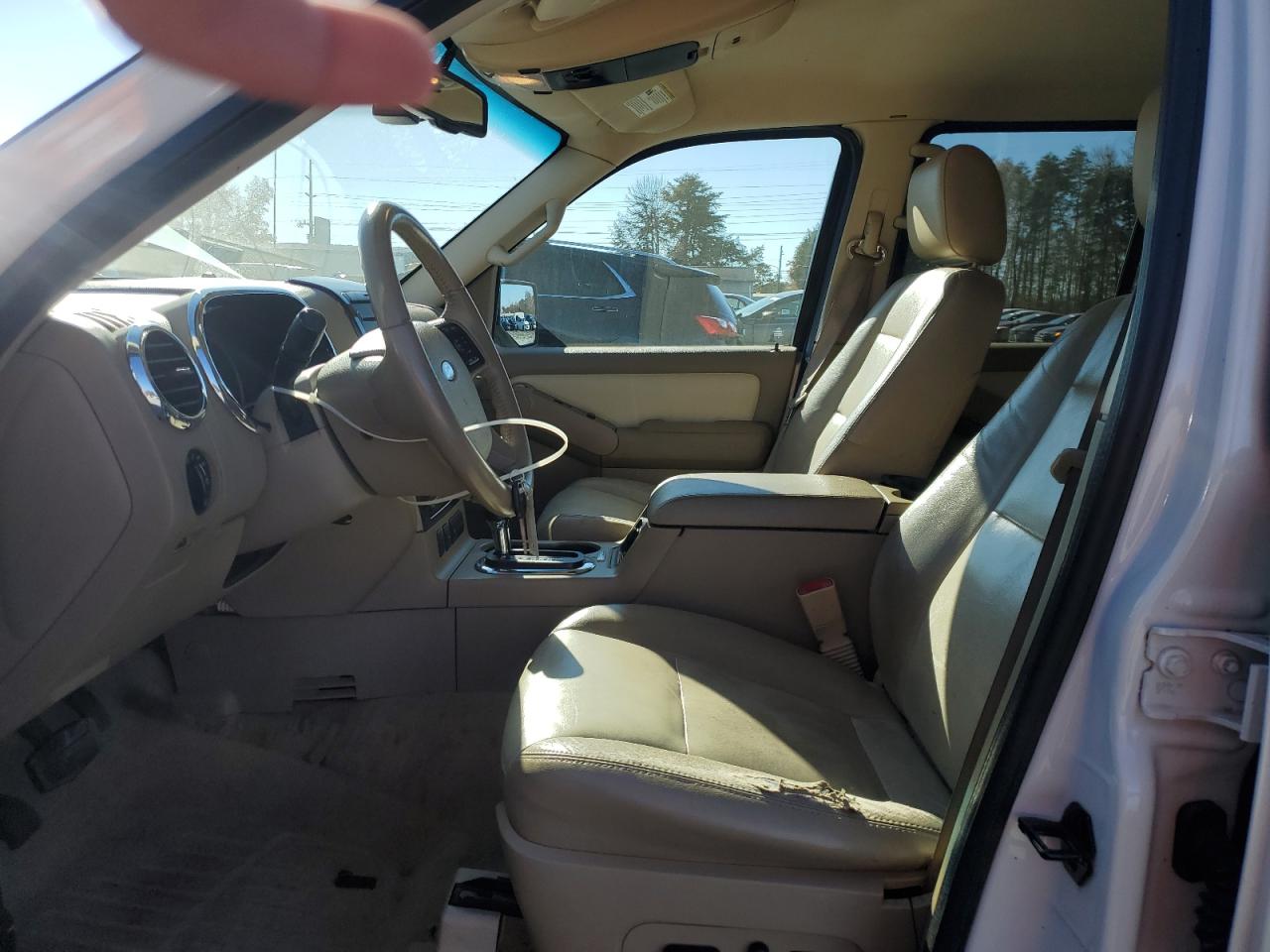 2008 Ford Explorer Limited VIN: 1FMEU65E08UA39690 Lot: 91614905