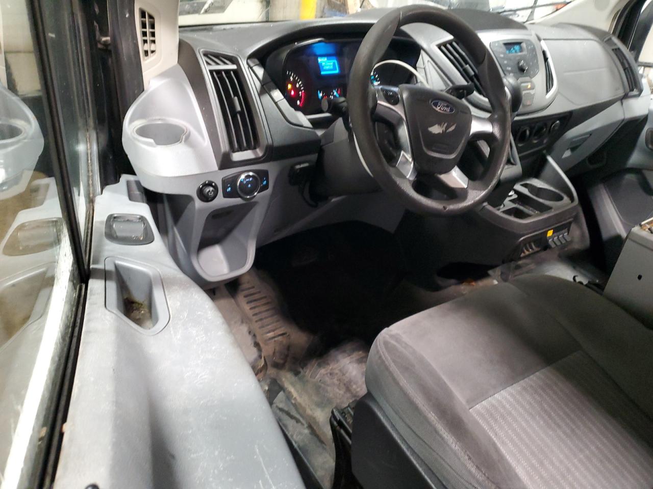 2015 Ford Transit Delivery Van VIN: 1FTYR2CMXFKB28231 Lot: 93765945