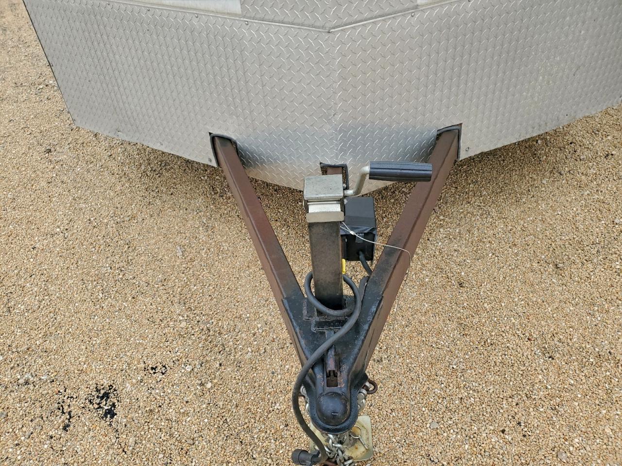 2017 Anvil At85X22Ta3 Enclosed Cargo Trailer VIN: 1A9BE2224HD820028 Lot: 92616815