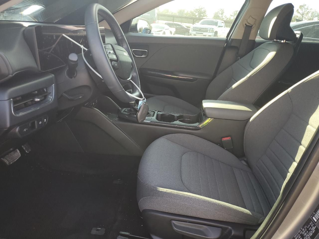 2025 Kia K4 Ex VIN: 3KPFU4DE8SE033155 Lot: 92941555