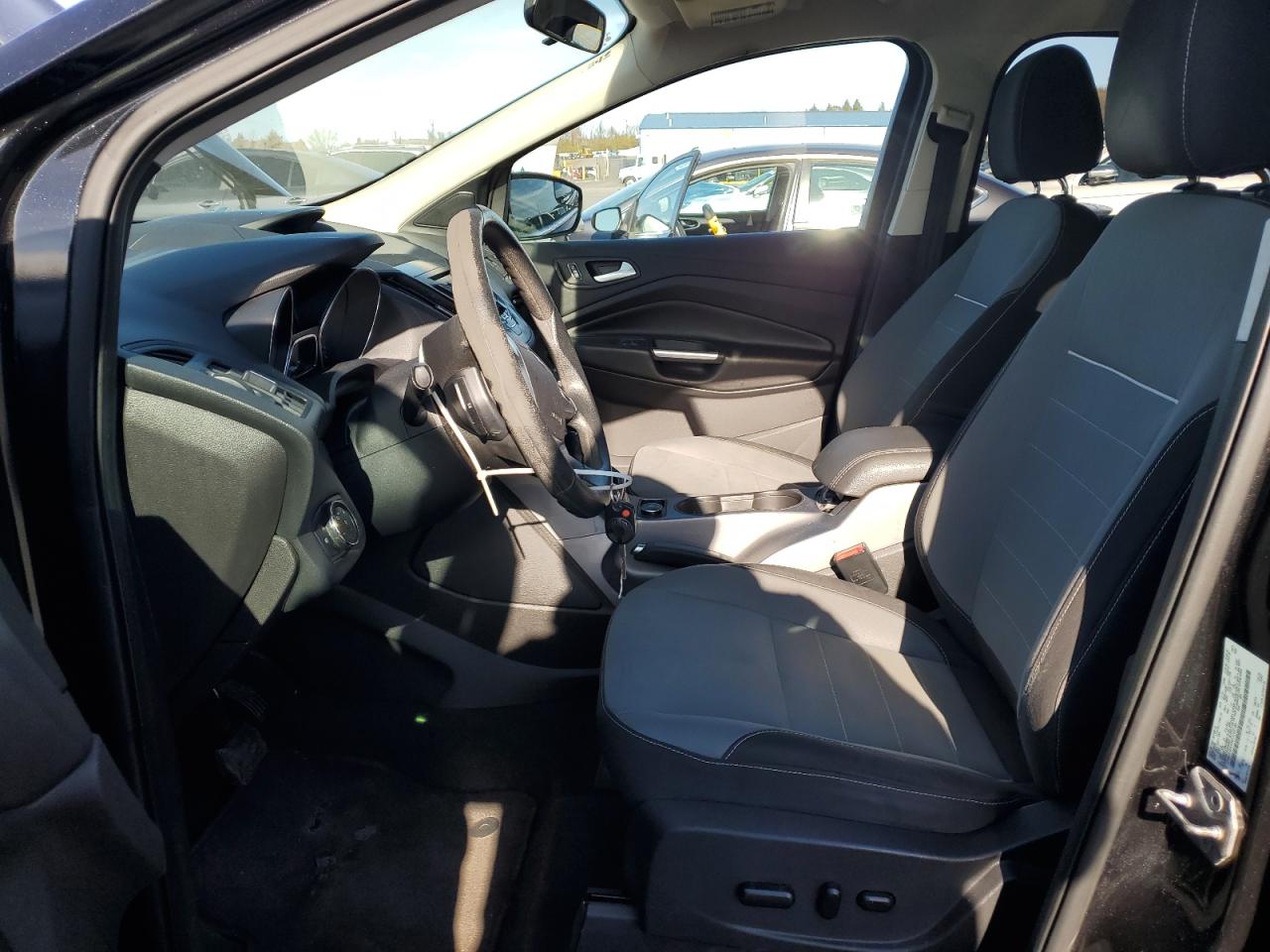 2014 Ford Escape Se VIN: 1FMCU9GX5EUC02160 Lot: 93257425