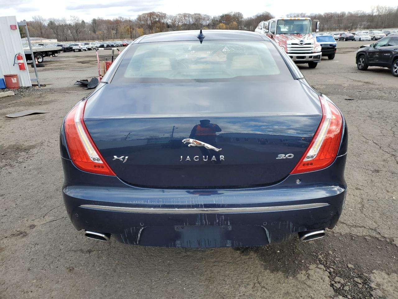 2013 Jaguar Xj VIN: SAJWA1C75D8V41611 Lot: 93038545
