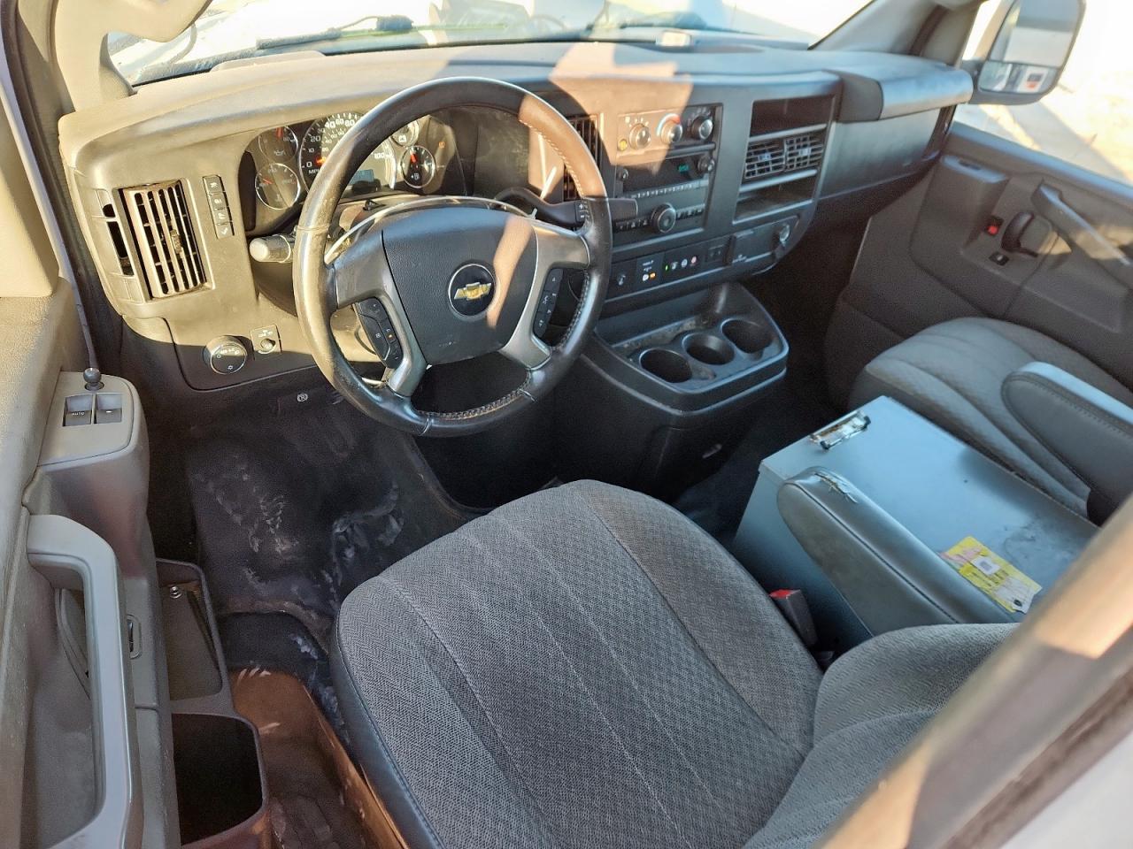 2019 Chevrolet Express Delivery Van VIN: 1GCWGAFP7K1368219 Lot: 91648485