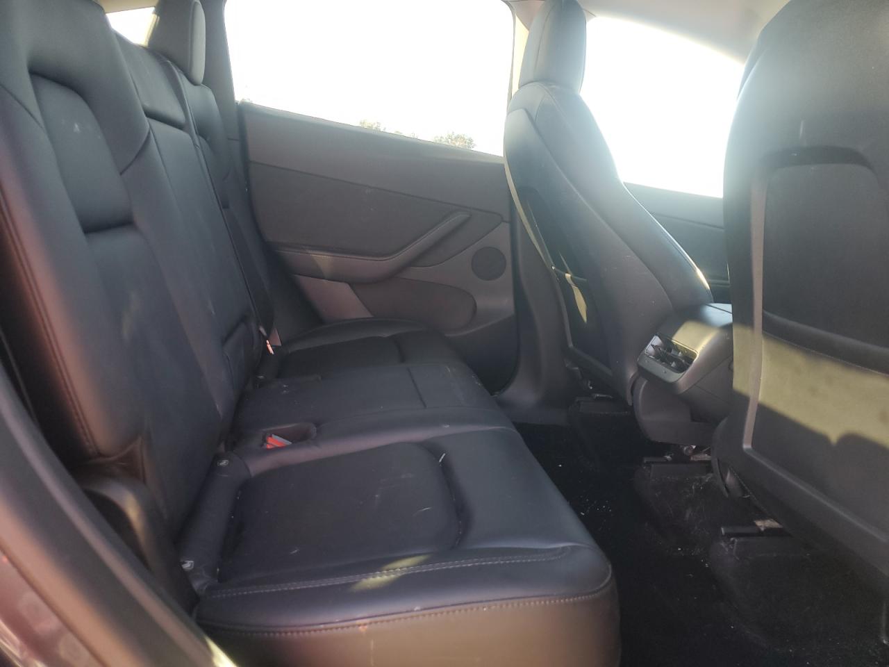 2021 Tesla Model Y VIN: 5YJYGDEE5MF269371 Lot: 91832135