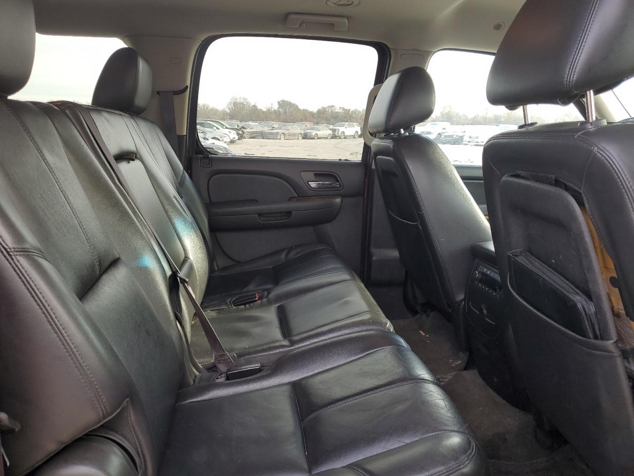 2014 GMC Yukon Xl K1500 Slt VIN: 1GKS2KE72ER118823 Lot: 92524165