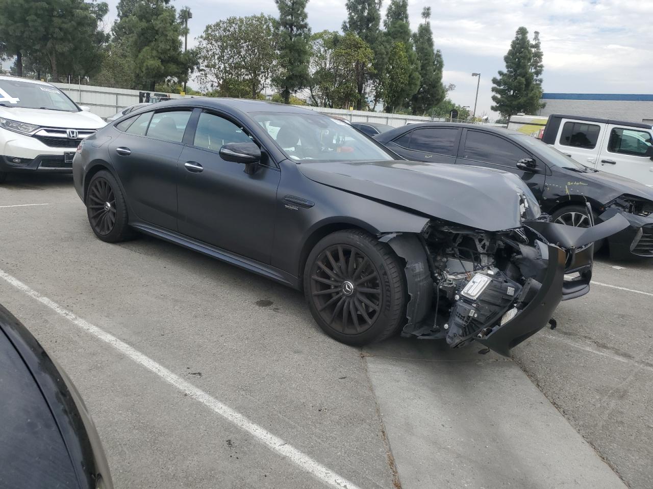 Фото: W1K7X5KB0MA039120