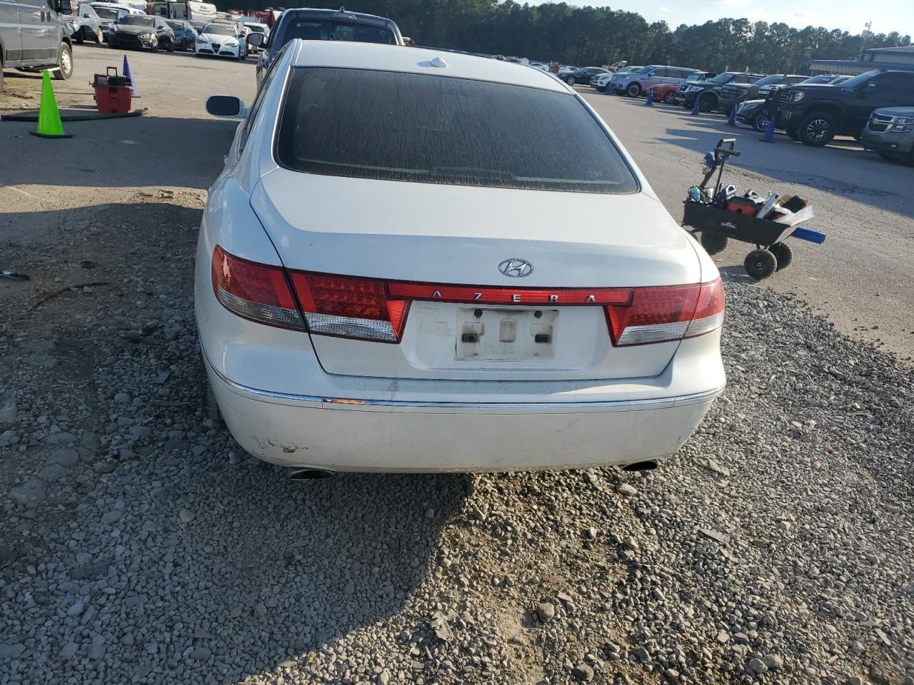2007 Hyundai Azera Se VIN: KMHFC46F17A216623 Lot: 92215805
