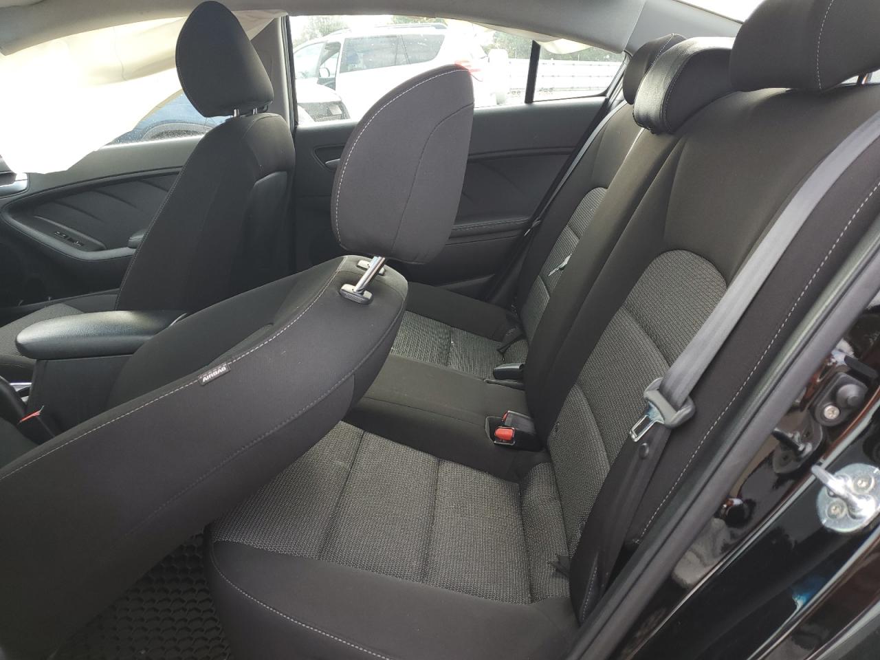 2017 Kia Forte Lx VIN: 3KPFK4A76HE126373 Lot: 93015835