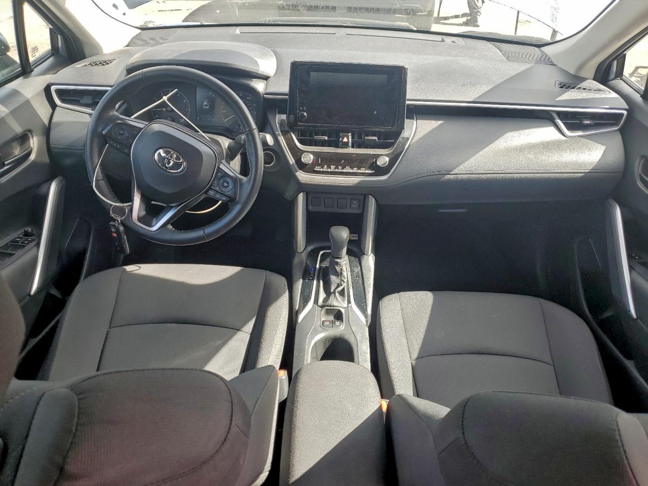 2023 Toyota Corolla Cross Le VIN: 7MUCAAAG2PV060435 Lot: 94535035