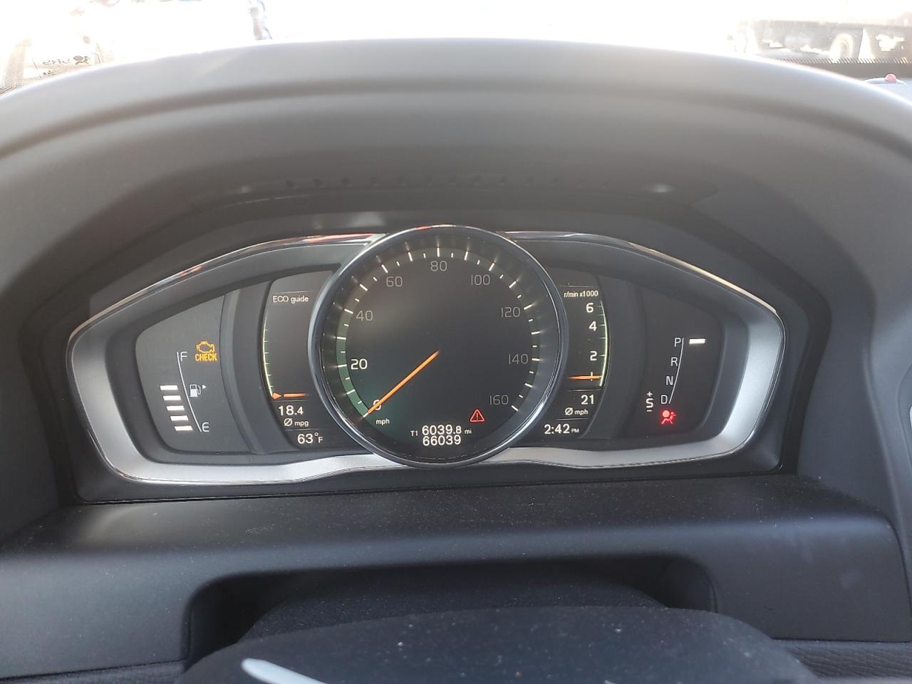 2017 Volvo Xc60 T6 Inscription VIN: YV449MRU0H2013915 Lot: 93345055