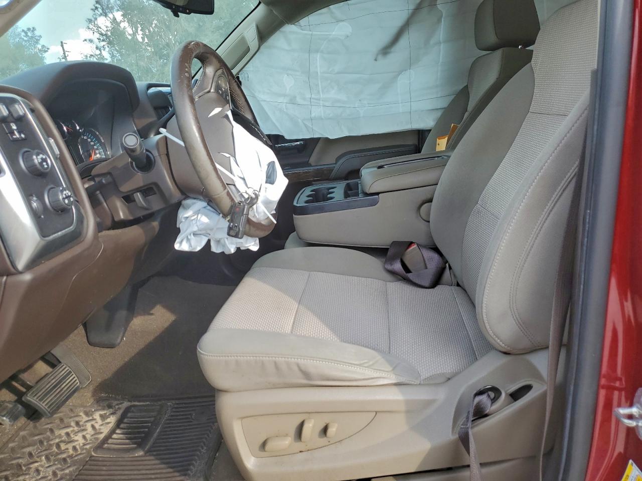 2018 Chevrolet Silverado K1500 Lt VIN: 3GCUKREC3JG233614 Lot: 94038195