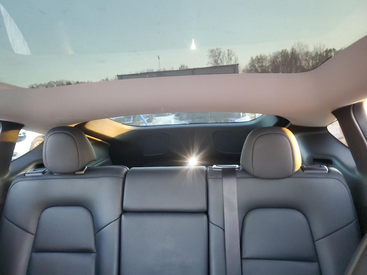 2024 Tesla Model Y VIN: 7SAYGDEE5RA227032 Lot: 91682045