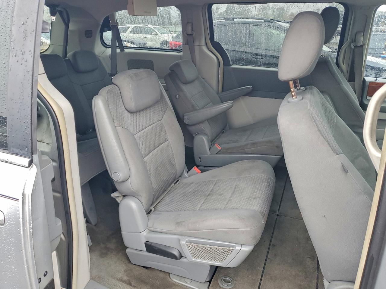 2009 Chrysler Town & Country Touring VIN: 2A8HR54109R572237 Lot: 94306145