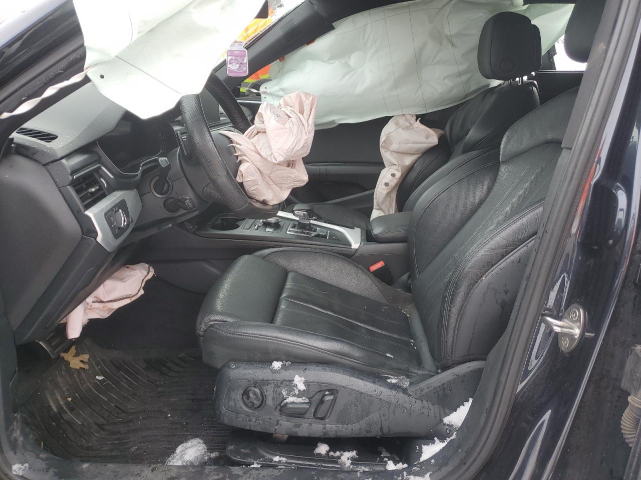 2017 Audi A4 Prestige VIN: WAUFNBF46HN062922 Lot: 92577395