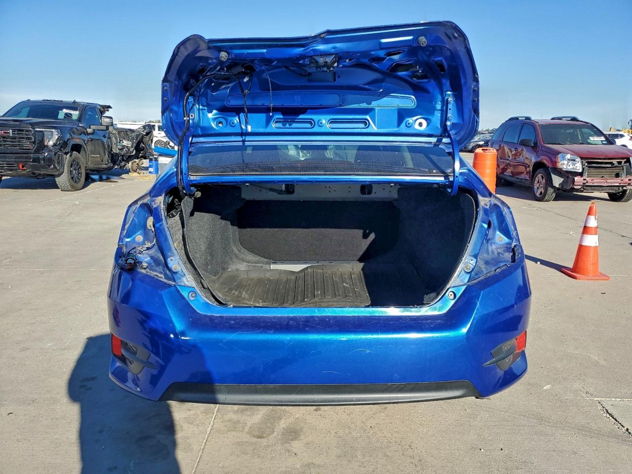 2020 Honda Civic Lx VIN: 19XFC2F66LE006518 Lot: 92168895