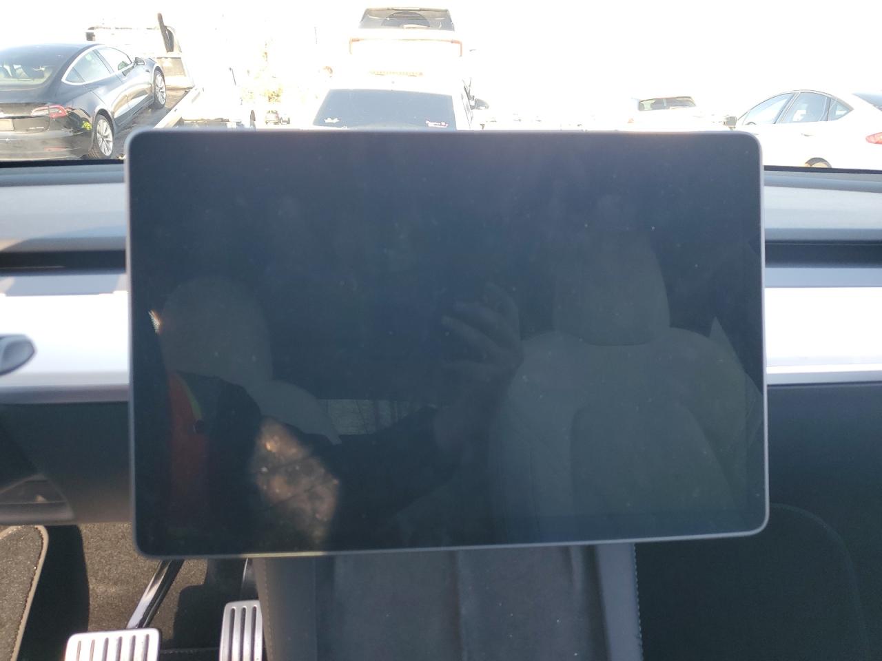 2024 Tesla Model Y VIN: 7SAYGDEF6RF079954 Lot: 93477085