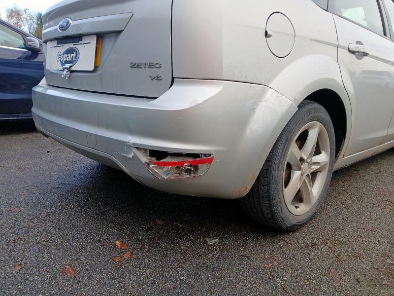 2009 FORD FOCUS 1.6 ZETEC 5DR