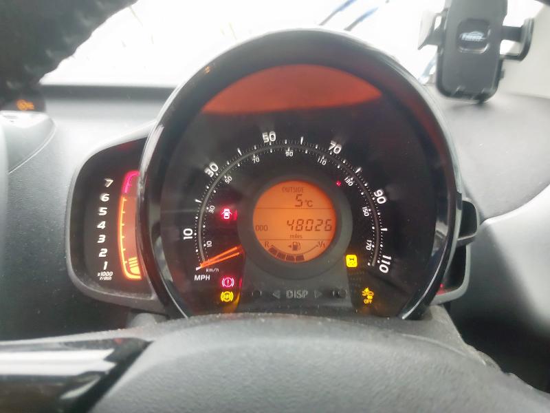 2022 TOYOTA AYGO X-PLA