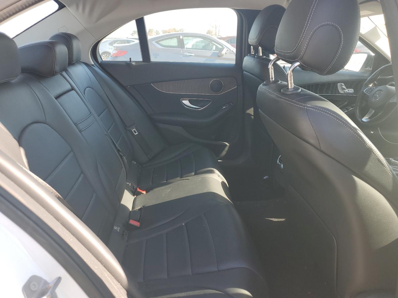 2017 Mercedes-Benz C 300 VIN: 55SWF4JB5HU186288 Lot: 90589405