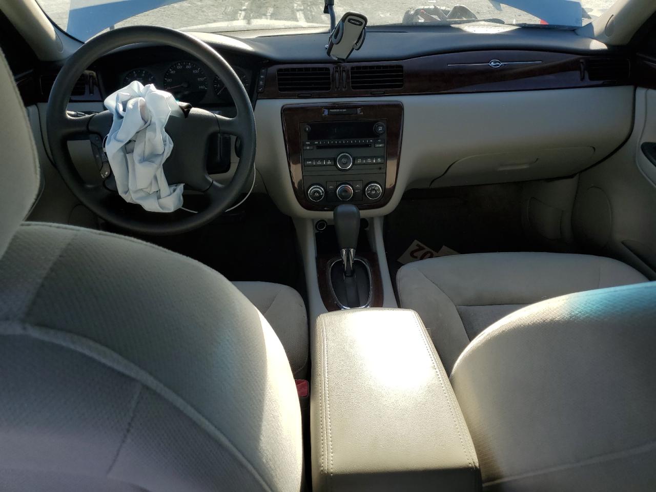 2008 Chevrolet Impala Ls VIN: 2G1WB55K081240881 Lot: 92420755