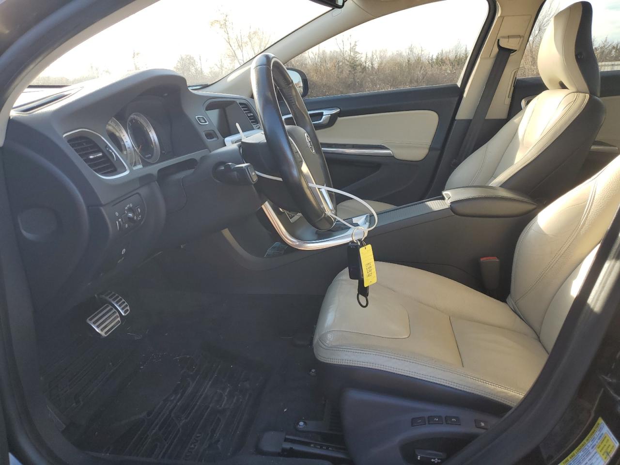 2013 Volvo S60 T5 VIN: YV1612FS6D1215209 Lot: 92097105