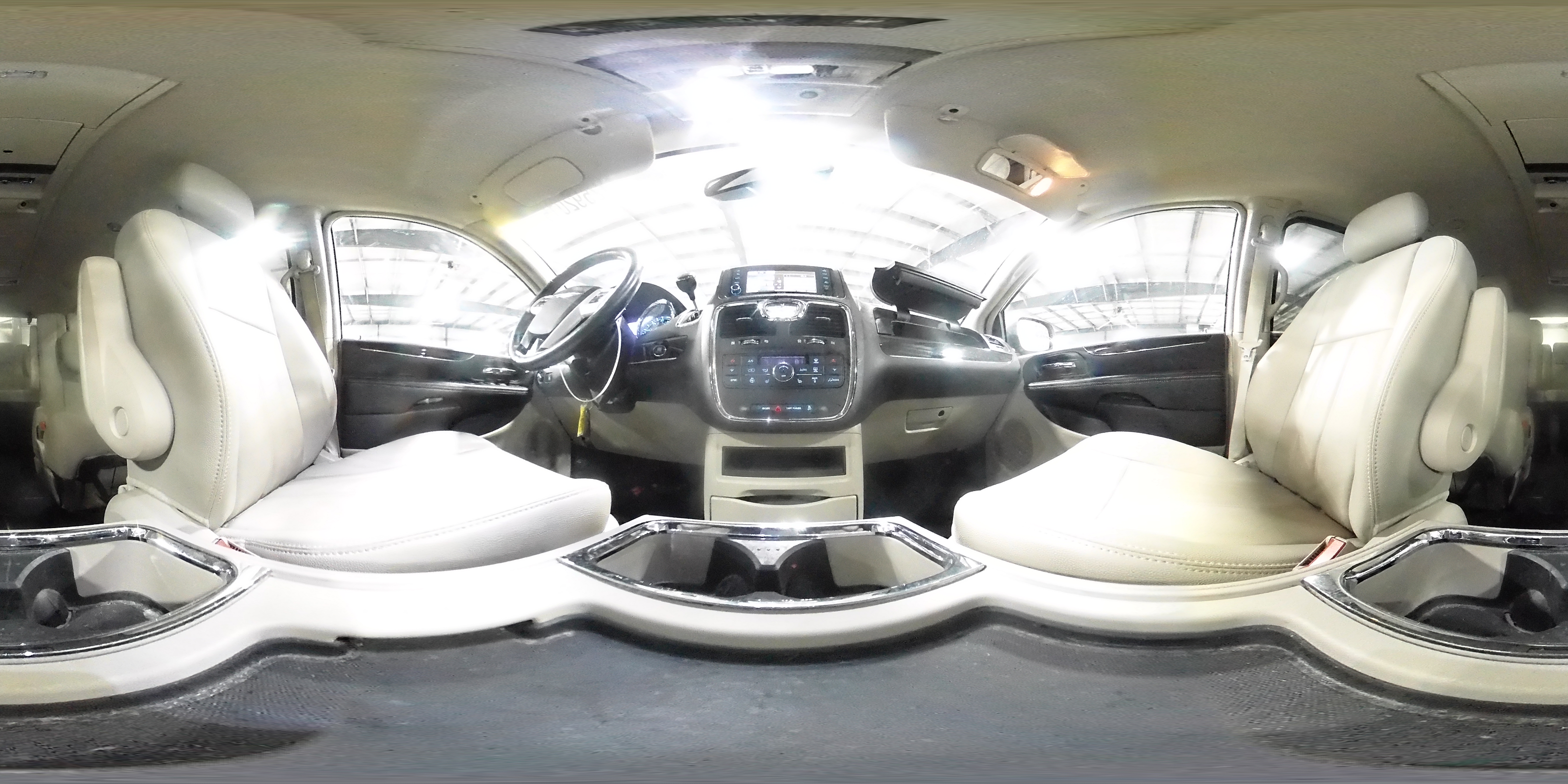 2016 Chrysler Town & Country Touring VIN: 2C4RC1BG2GR208217 Lot: 92592015