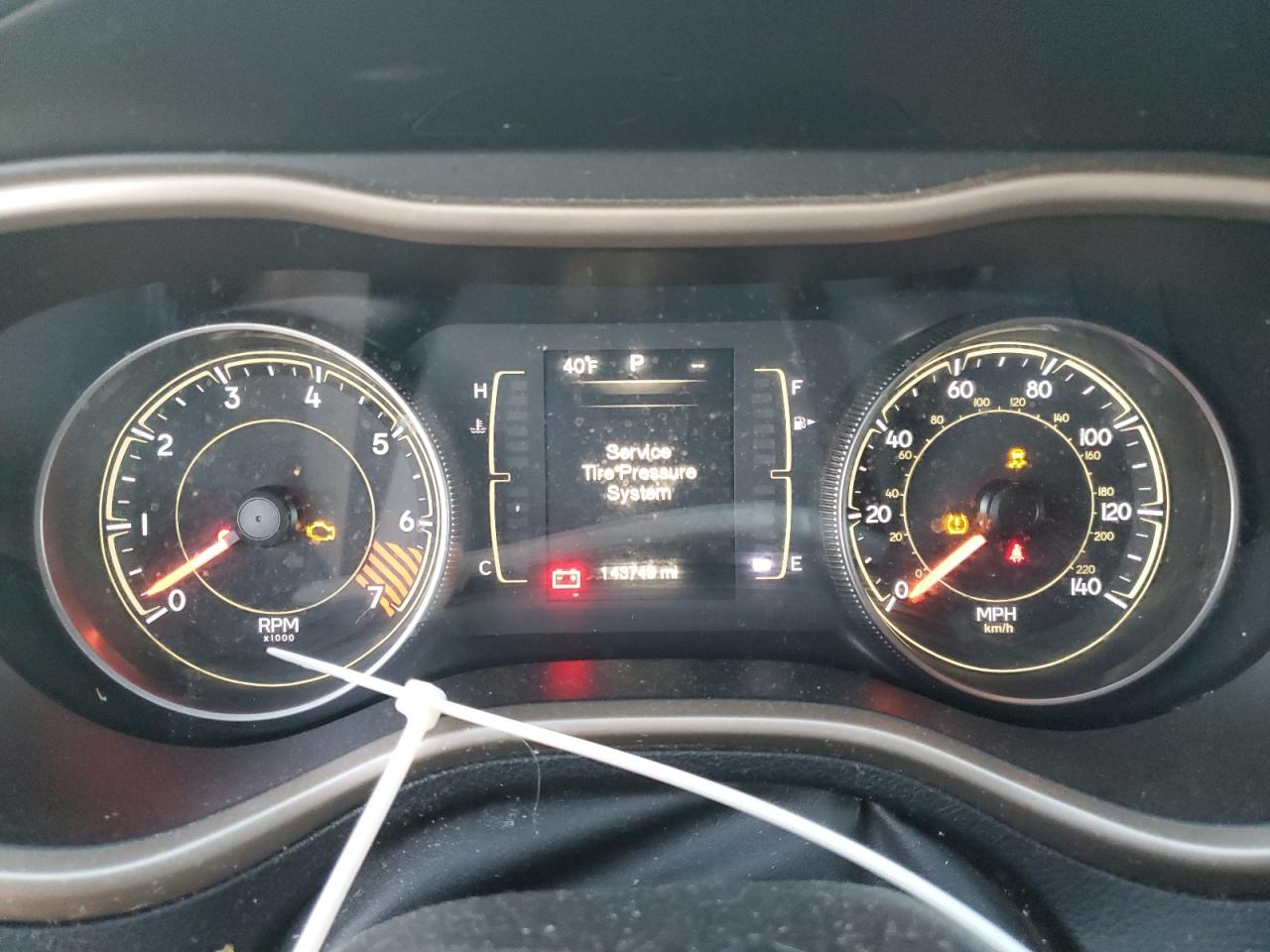 2014 Jeep Cherokee Latitude VIN: 1C4PJMCB2EW169554 Lot: 93213805