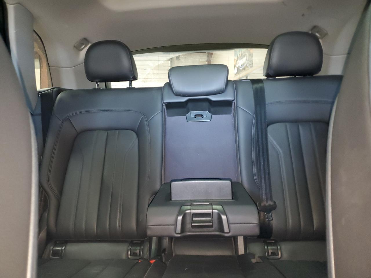 2018 Audi Q5 Premium VIN: WA1ANAFY5J2067282 Lot: 93360065